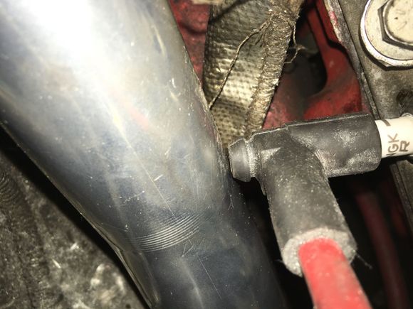 Spark plug #3 installed w/ plug boot. Tight clearance.
