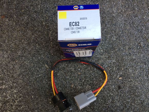 EC82 - Vital for converting the original wire to plug into the 8112-5A alternator.