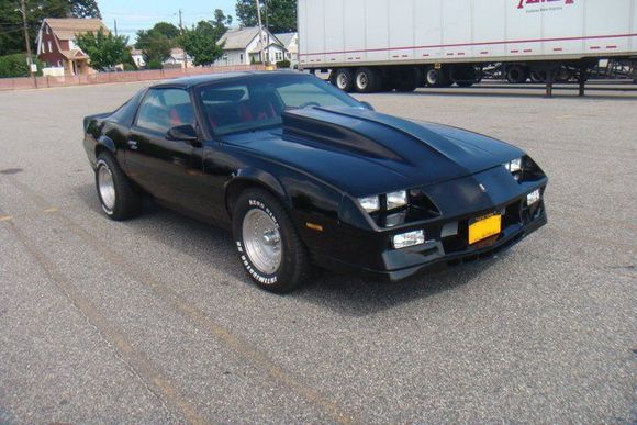 1987 camaro, 350 carb, 5 speed manual