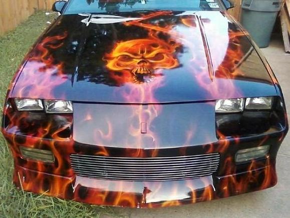 Yah, thats a flaming skull. Yes, that is s flaming skeleton next to it