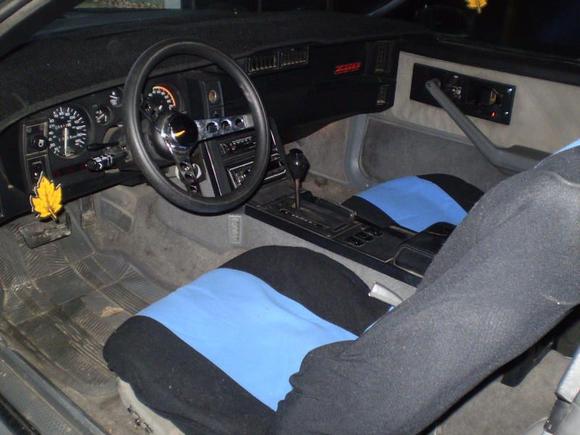 some simple seat covers. blue and black is my theme at the moment.