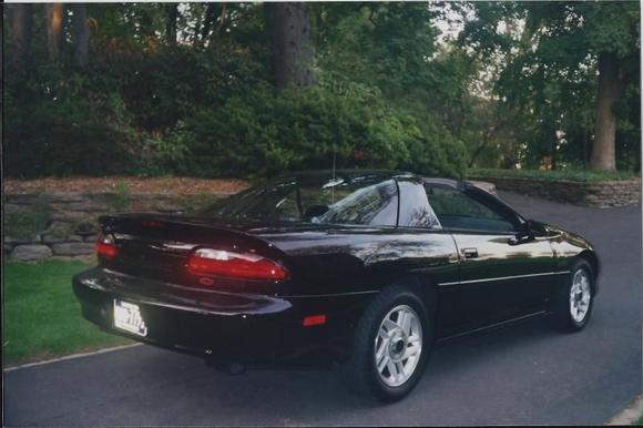 1994 Camaro Z28 LT1 Automatic, I wound up putting on a Borla exhaust. circa 1995. This car was Mint!!!