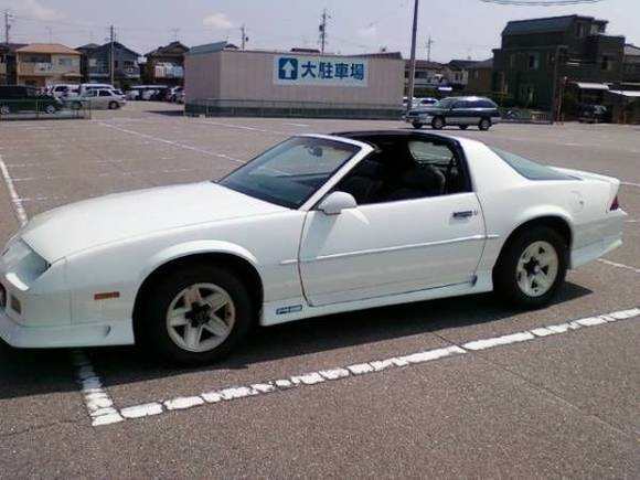 1991 Camaro RS white, Japan