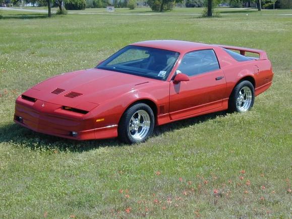 My '85. Non-stock 350 with mild mods including most of the SLP goodies and Budnik wheels.