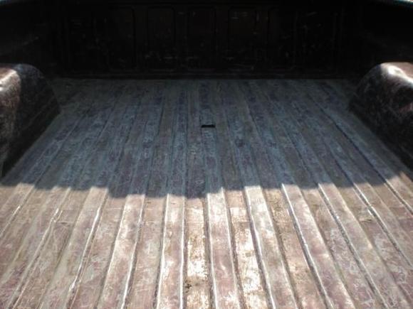 just the bed after i cleaned it out cant see in the picture but it has a wave by where the tailgate goes