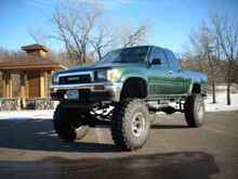 37" ss tsl's on dick cepek bead lockers