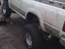 Front doesn't flex that well, need a straight axle