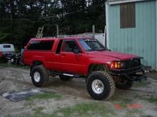 84 Mutt-Yota,, 84 yota with a 93 22re with a header &amp; 2 1/4 exhaust &amp; flow-master, 89 power windows &amp; door locks &amp; 89 V6 radiator, 95 instrument cluster, custom built front bumper &amp; custom built diamond plate door panels, 35'' good-year M/T's, 5'' lift with a 1'' body, bed-liner sprayed in the cab,,,,,,,,