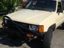 did i mention i got the front bumper from rock defense as well????