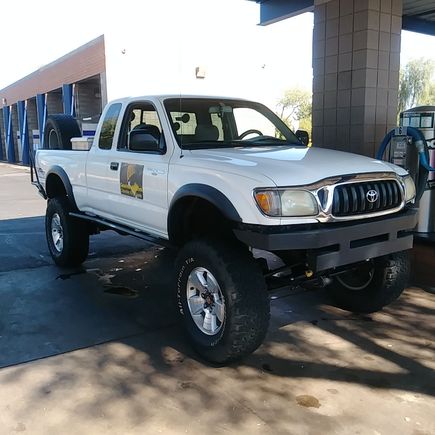 I think this is the first time this year that I've actually taken the truck to the car wash for a good cleaning...... but this can be done in central Arizona just because of the nice weather :-)