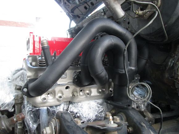 Mounting the left header fully to see what will need to be altered to make it clear. Upper control arm and torsion bar will have to come off first.
Thanks forlooking! Justin