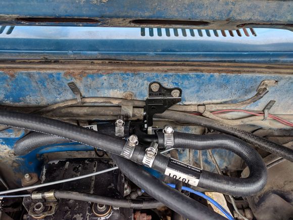 New valve and tubing configuration
