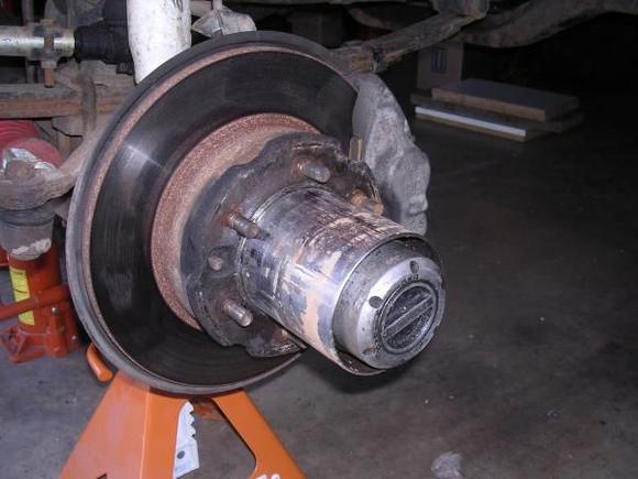 Superwinch hubs that came on vehicle when purchased, all the front axle seals were puked out so I decided to do a complete front axle rebuild/refresh. I had only had the truck in 4wd a couple times because front driveline was shot, but when I did I could hear a clicking sound coming from the front.