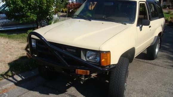did i mention i got the front bumper from rock defense as well????