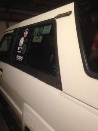 Longer view - see how it also manages to line up with the rain gutter on the window and on the cab