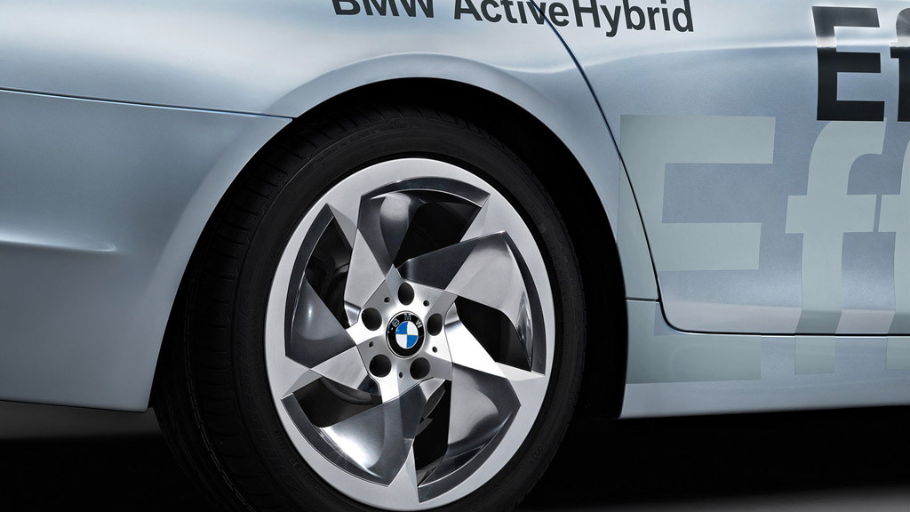 BMW ActiveHybrid 5 Concept