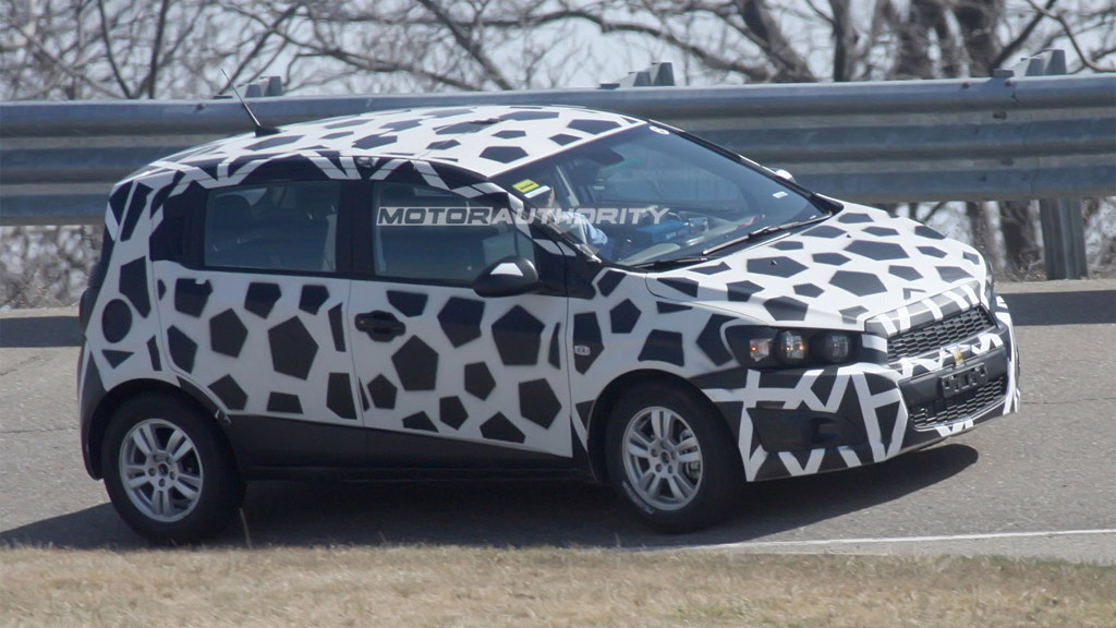 2011 Chevrolet Aveo Hatchback spy shots