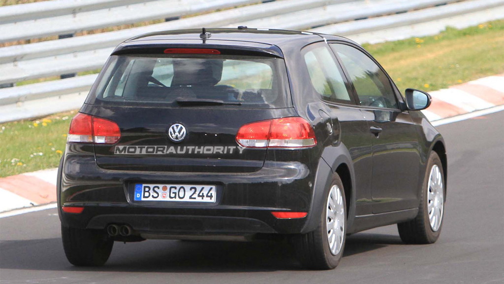 2012 Volkswagen Golf MkVII test mule spy shots 