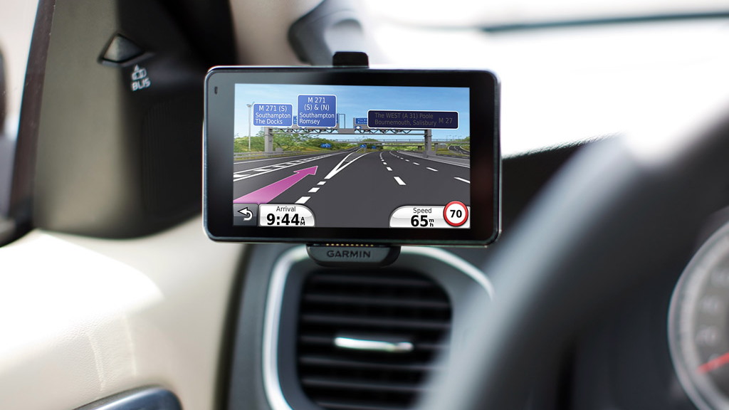  Garmin portable navigation kit now offered on all Volvos