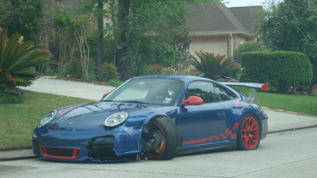 Wrecked Porsche 911 GT3 RS in Texas