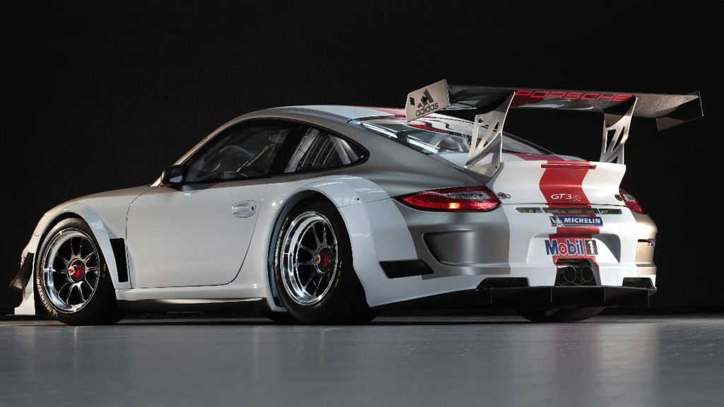 2012 Porsche 911 GT3 R race car