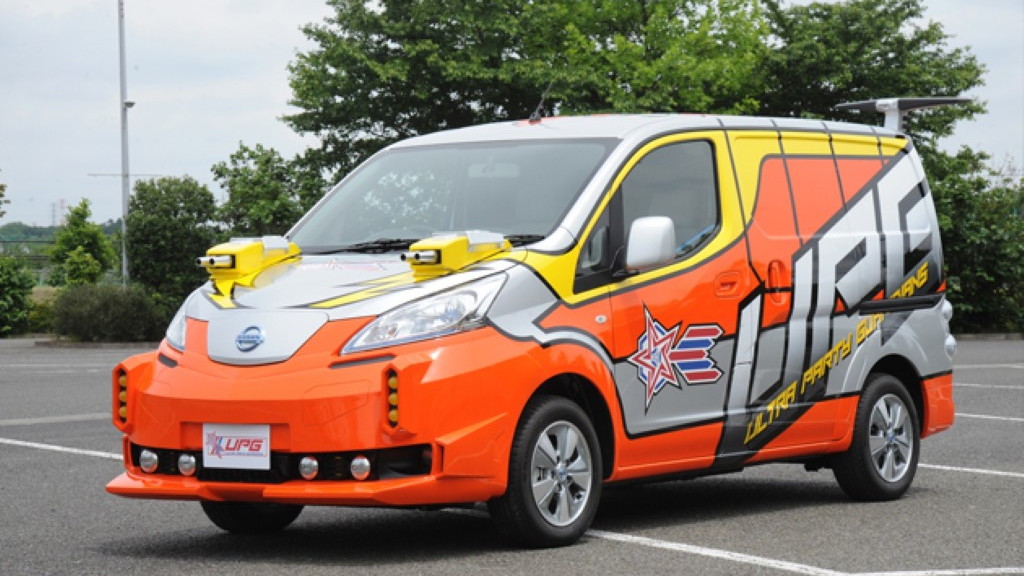 Nissan Leaf and Nissan e-NV200 Ultraman ginga editions