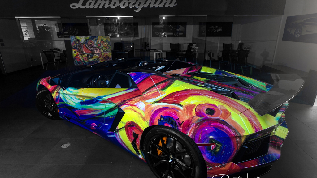 Duaiv Lamborghini Aventador Roadster. Images via Lamoborghini Miami.