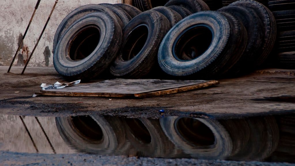 Tires, by Flickr user Jayme del Rosario (Used under CC License)