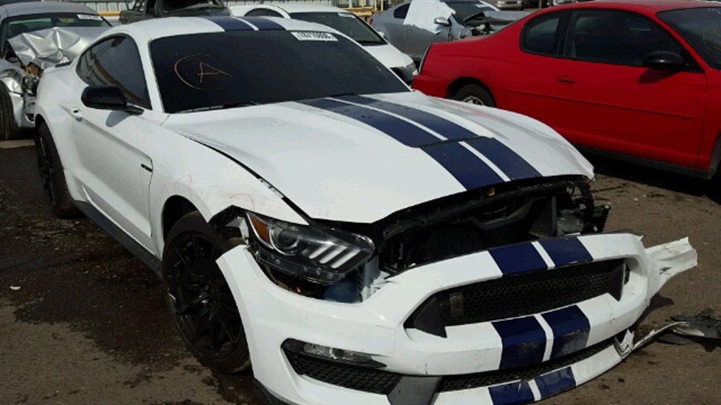 Wrecked 2016 Ford Mustang Shelby GT350 - Image via Copart