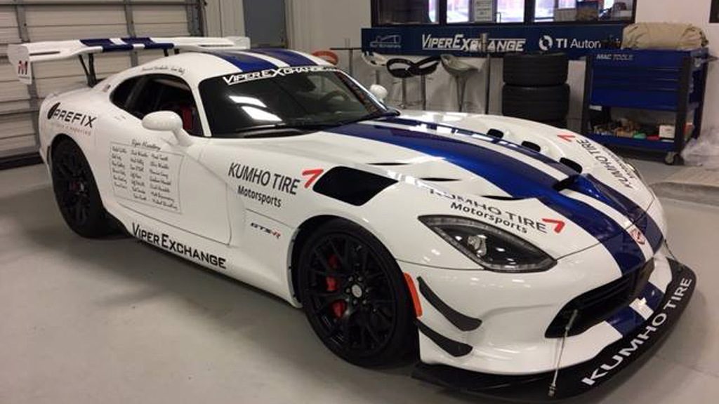 2017 Dodge Viper ACR in preparation for Nürburgring lap record attempt - Image via ViperRingKing