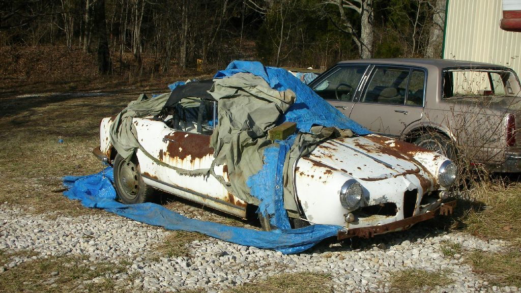 Alfa Romeo Giulietta Spider found in a yard in Southern Indiana, 2006