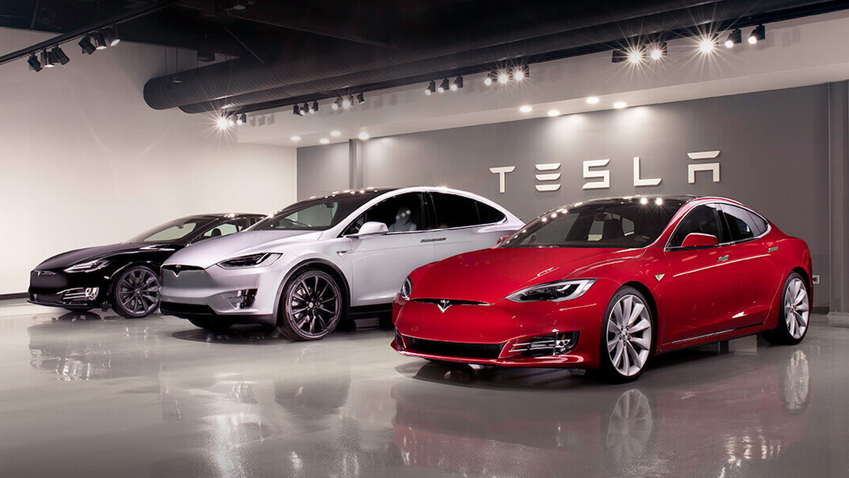 2018 Tesla Model S and 2018 Tesla Model X