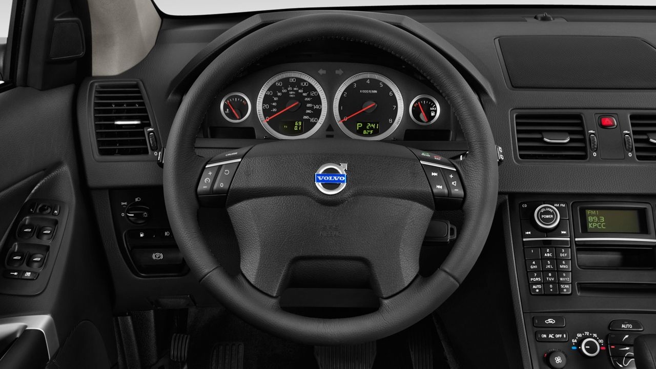 2011 Volvo XC90 FWD 4-door I6 Steering Wheel
