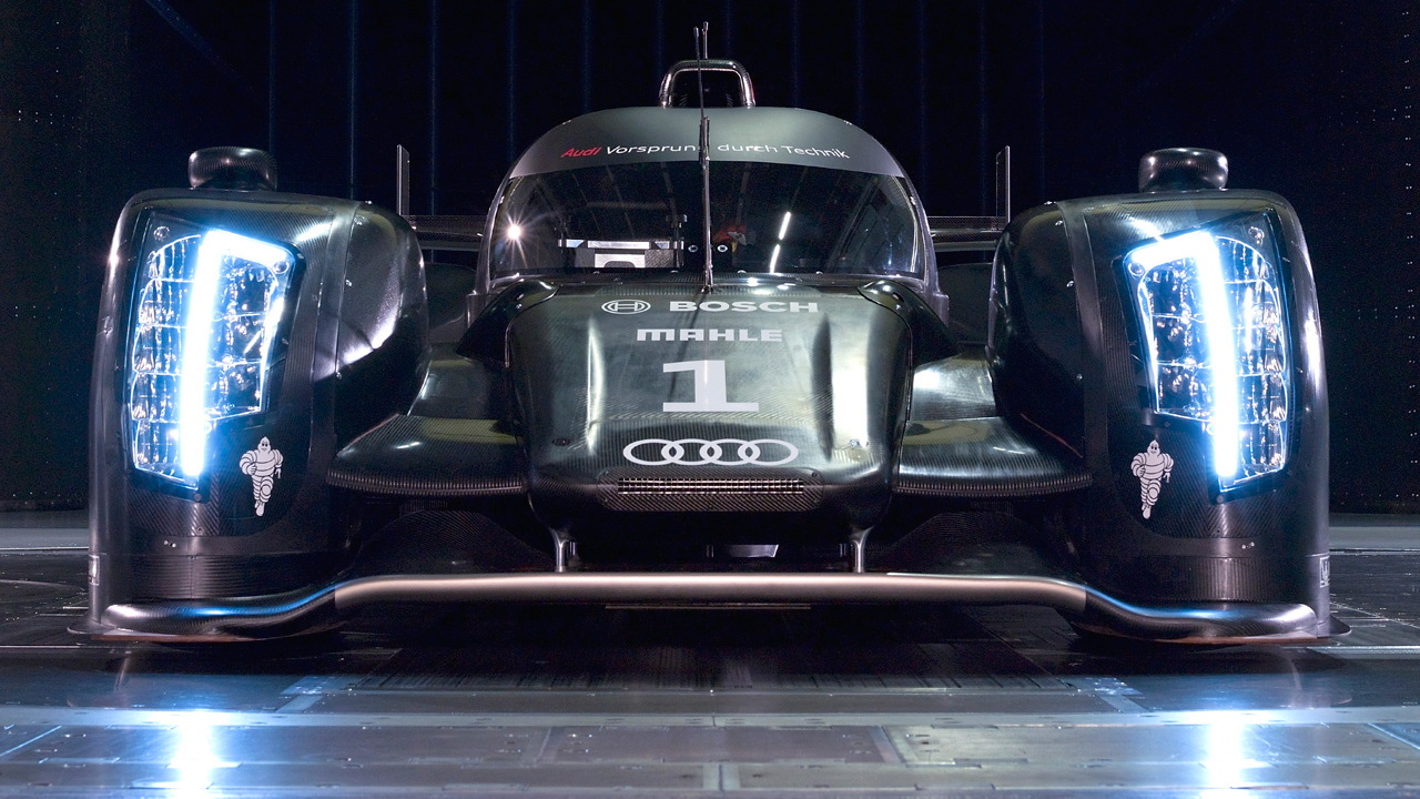 Audi R18 TDI Le Mans car
