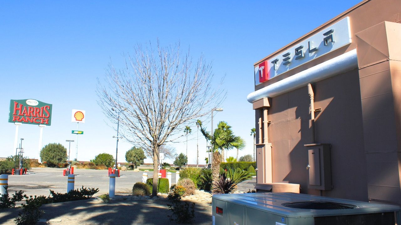 Tesla Motors battery-swapping station at Harris Ranch, California, Dec 2014  [photo: Teslarati.com]