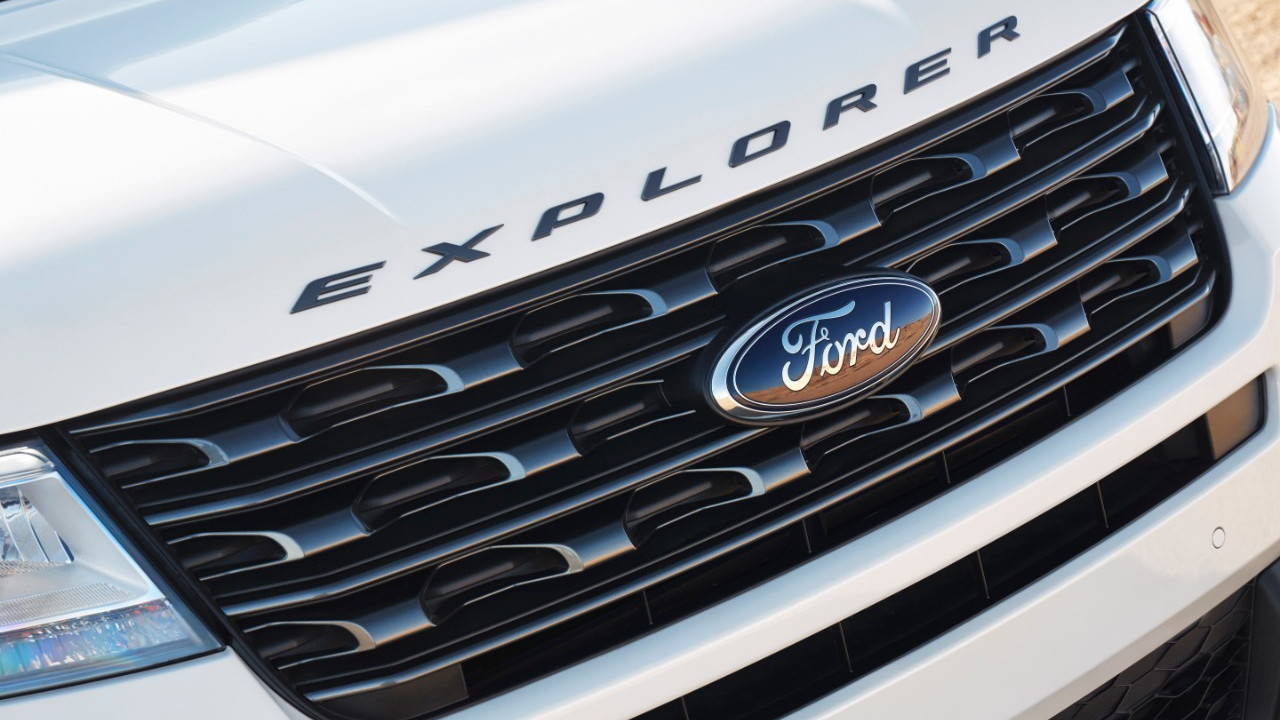 2017 Ford Explorer XLT Sport Appearance Package