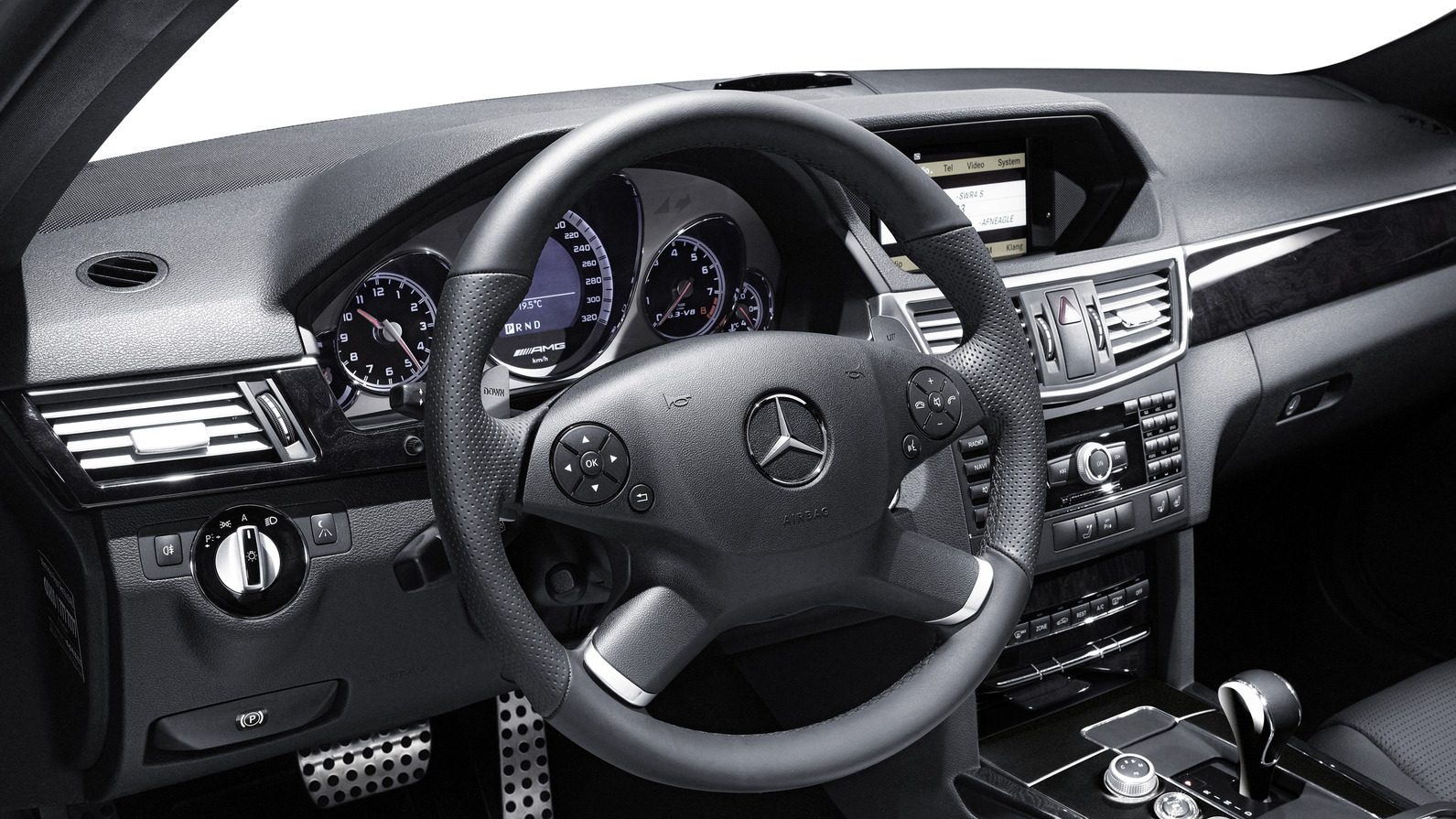 2010 Mercedes-Benz E 63 AMG upgrades