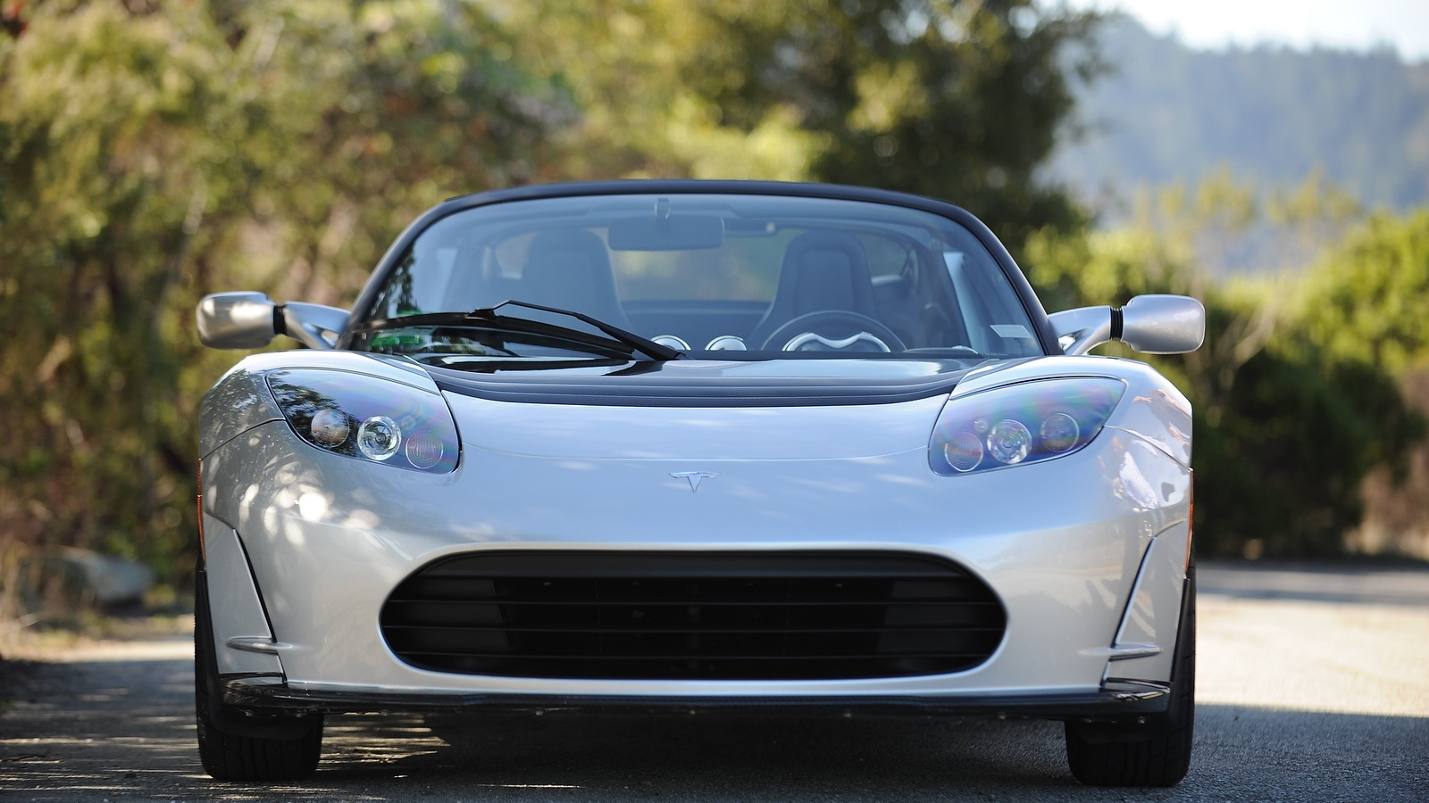 2011 Tesla Roadster Sport. Photo by Joe Nuxoll.