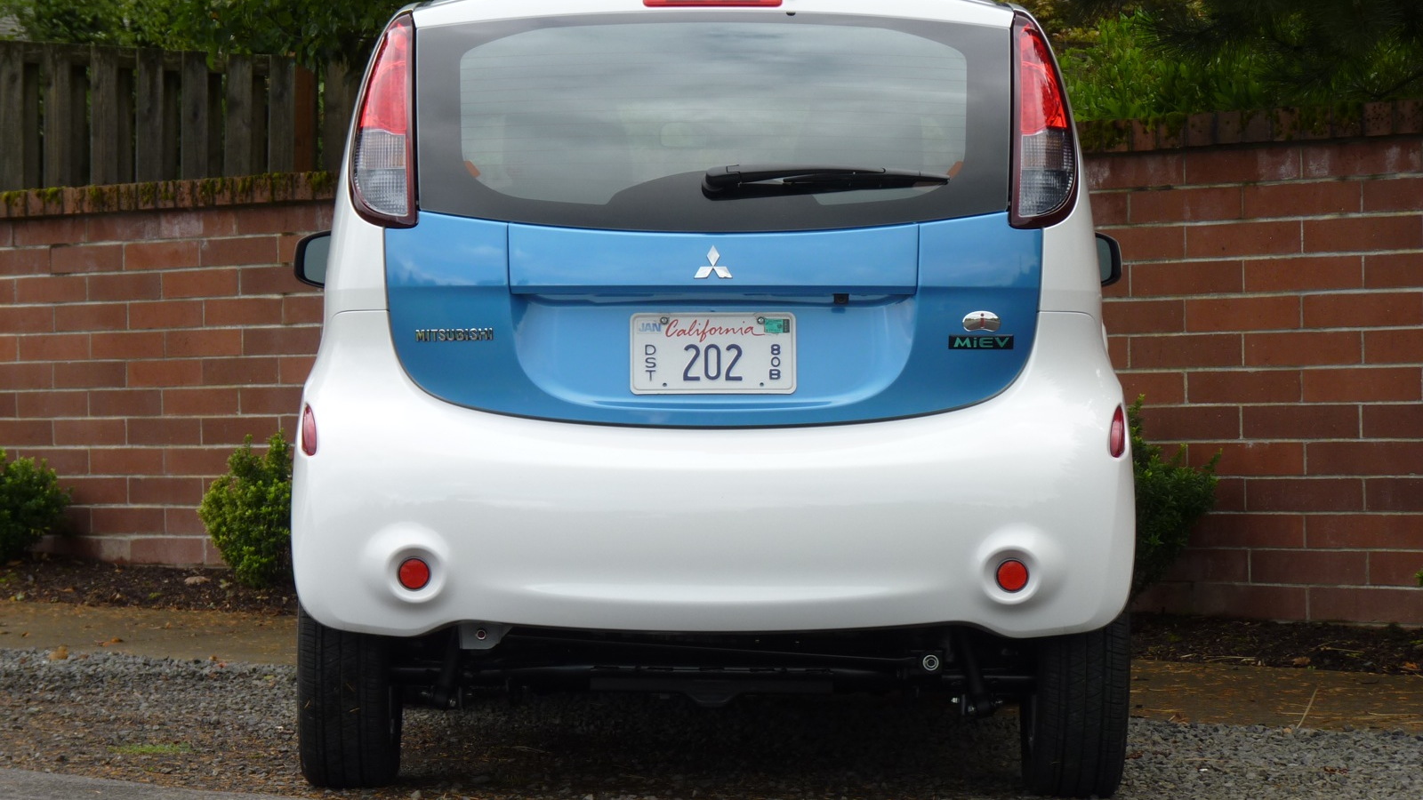 2012 Mitsubishi i  -  First Drive, U.S.-spec MiEV
