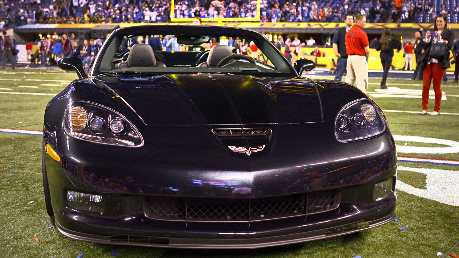 Super Bowl XLVI MVP Eli Manning presented with 2012 Chevy Corvette