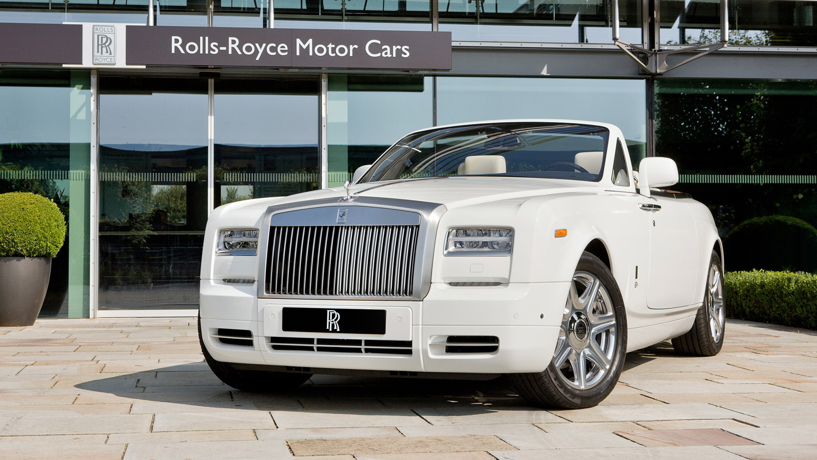 Rolls-Royce Phantom Drophead Coupe Series II 2012 London Olympics special edition