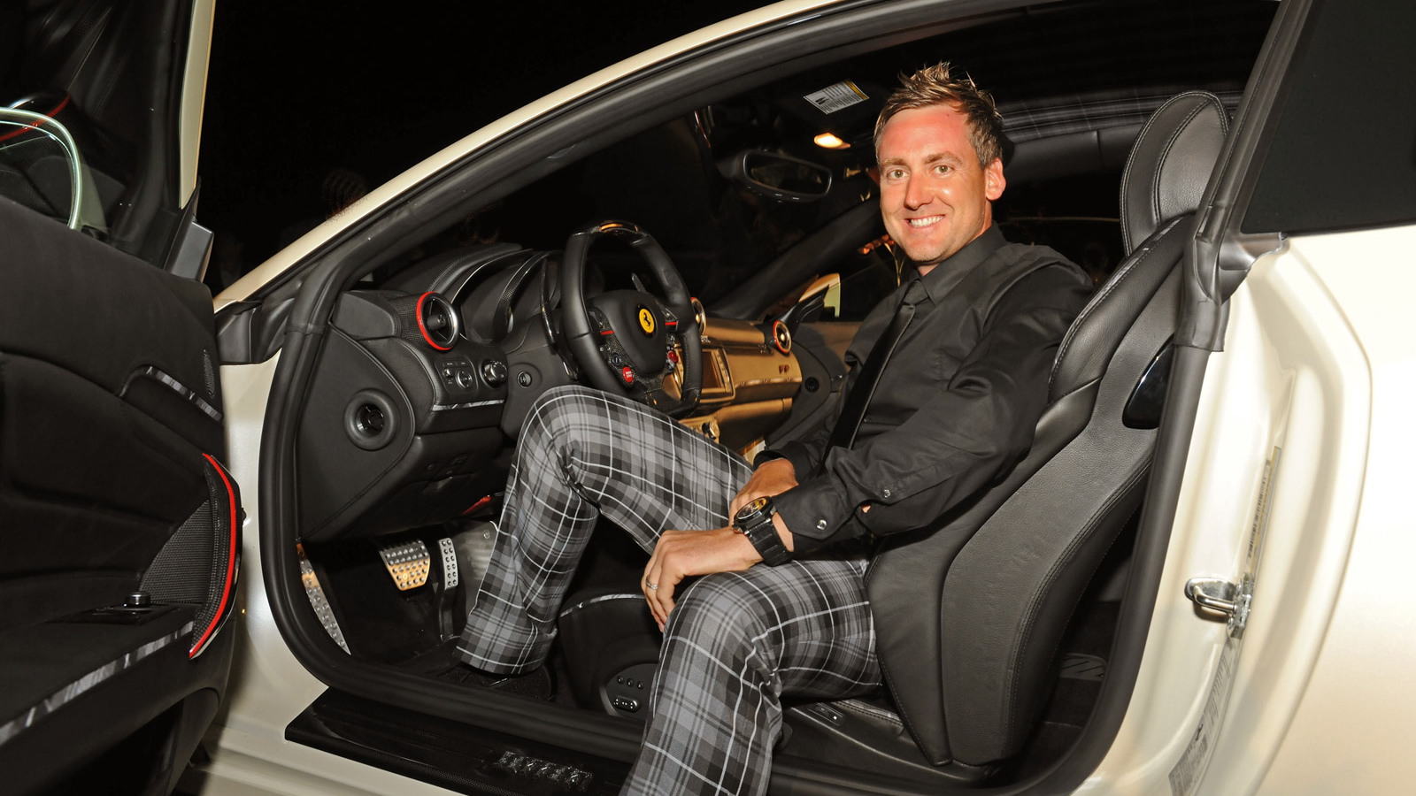 Ferrari FF personalized by Ferrari Tailor Made for golfer Ian Poulter