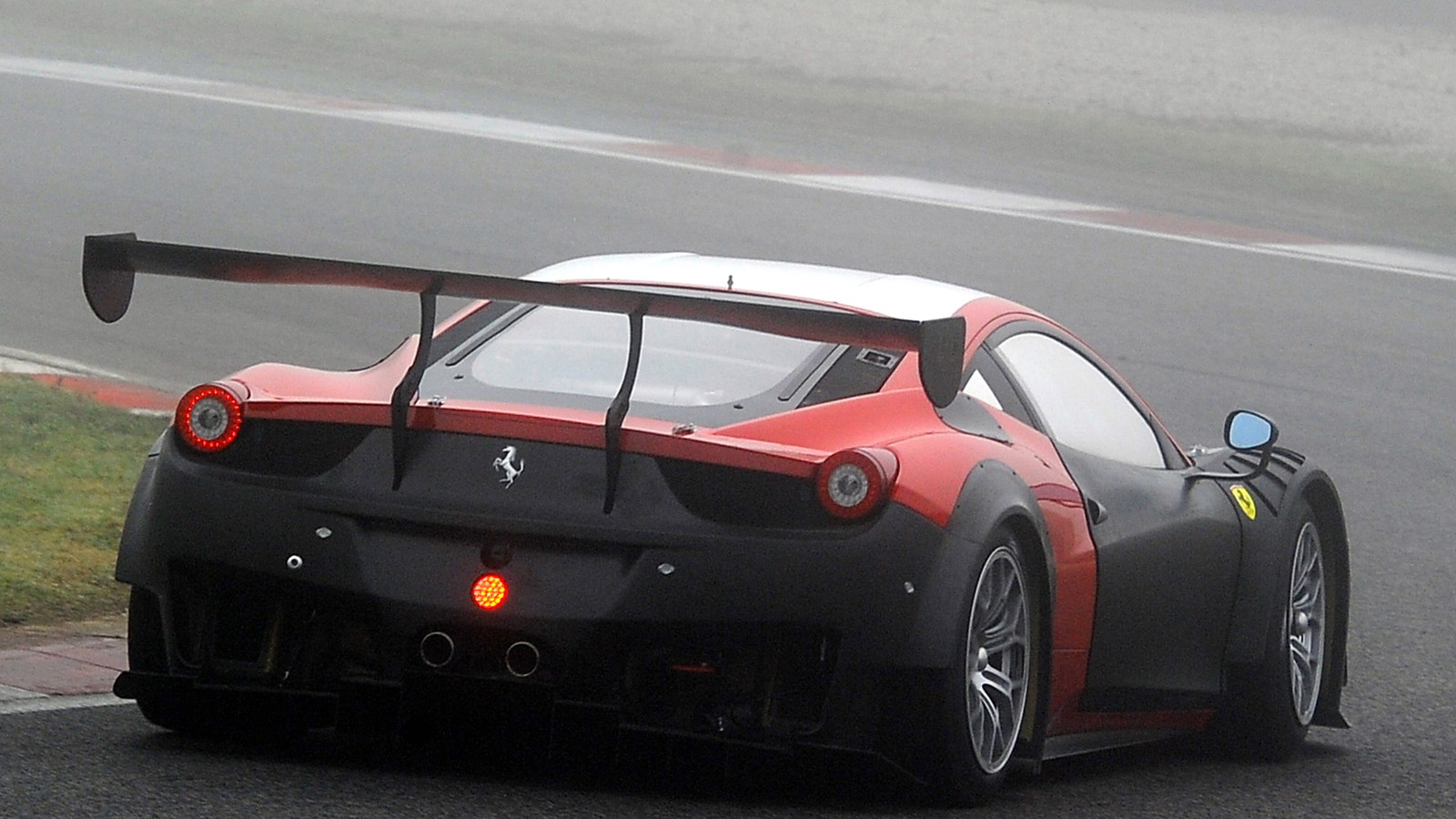 2013 Ferrari 458 GT3 race car
