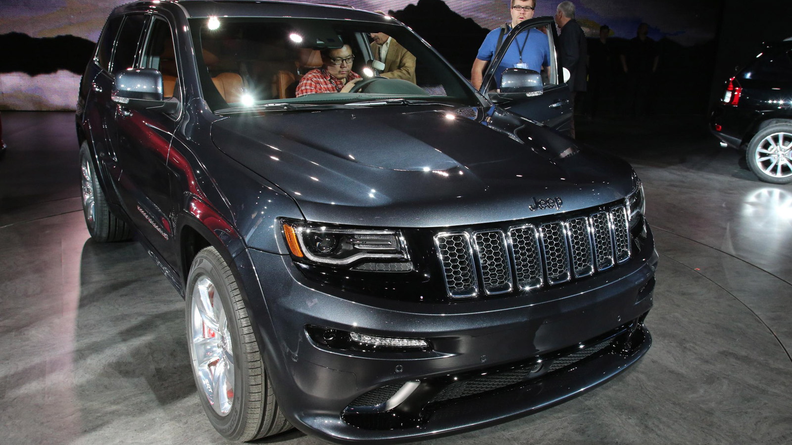 2014 Jeep Grand Cherokee SRT - 2013 Detroit Auto Show