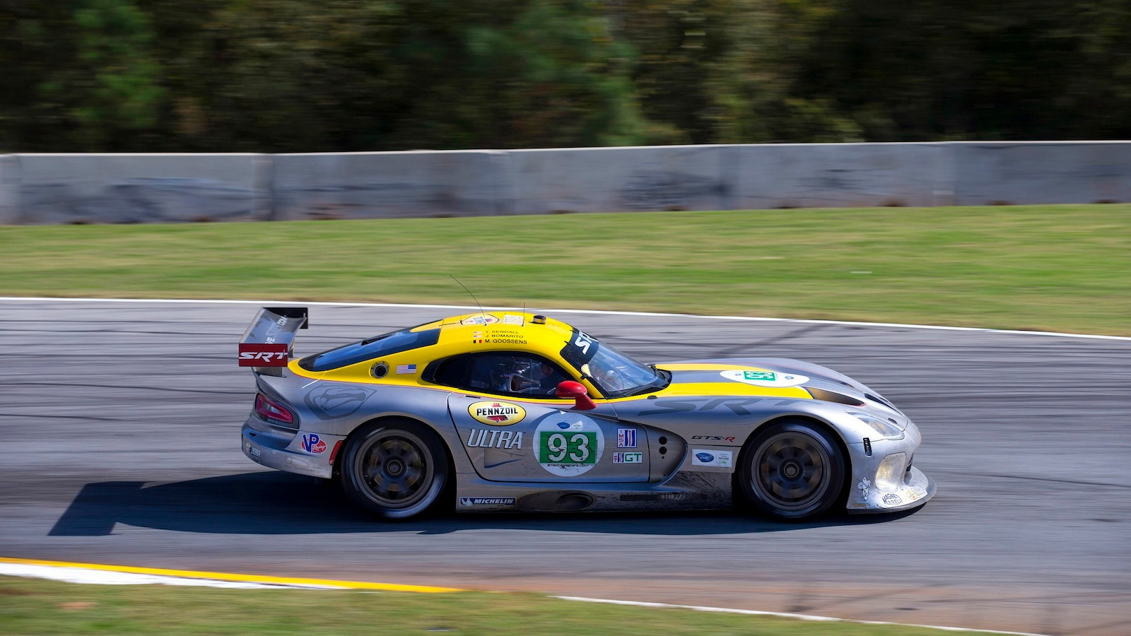 The SRT Viper GTS-R returns to Le Mans in 2013