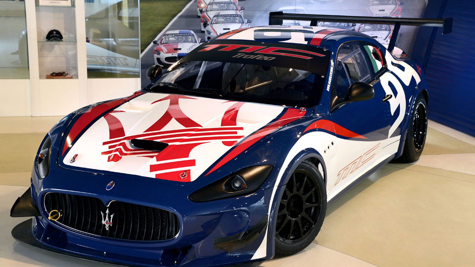 2013 Maserati GranTurismo MC Trofeo race car