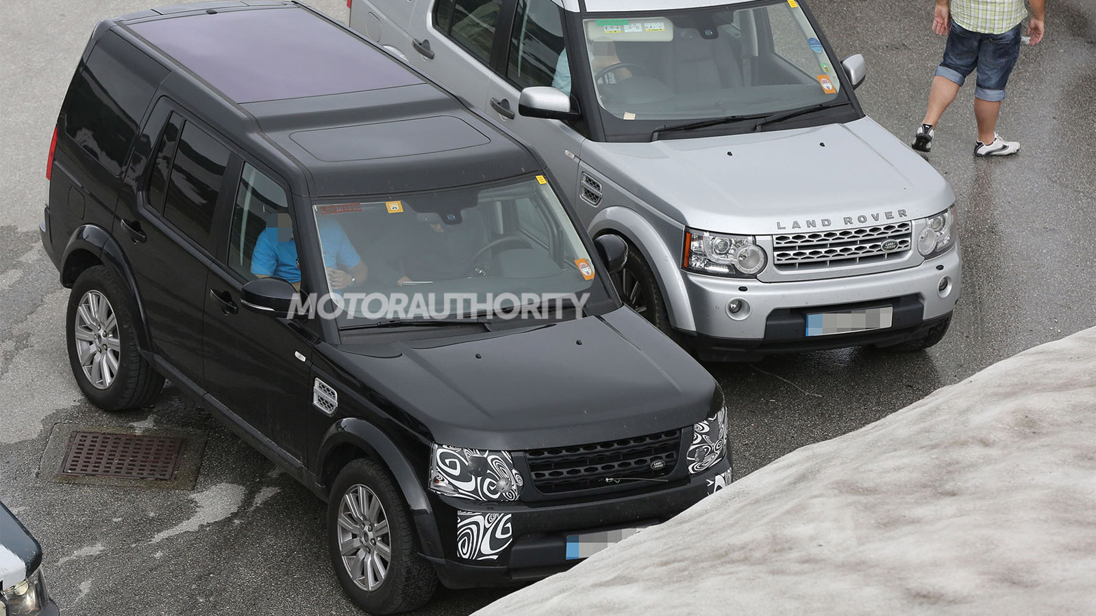 2014 Land Rover LR4 (Discovery) facelift spy shots