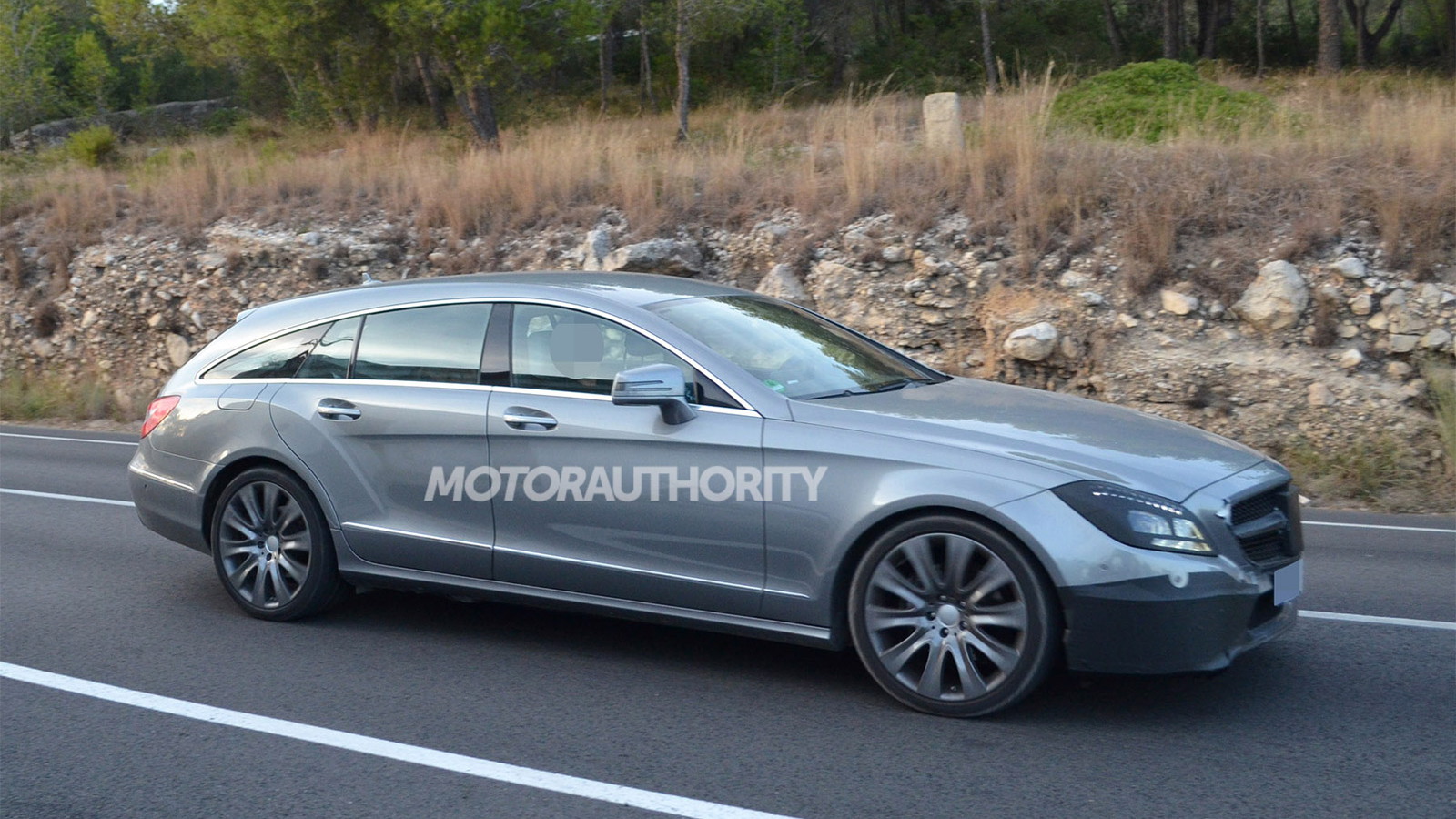 2015 Mercedes-Benz CLS Shooting Brake facelift spy shots