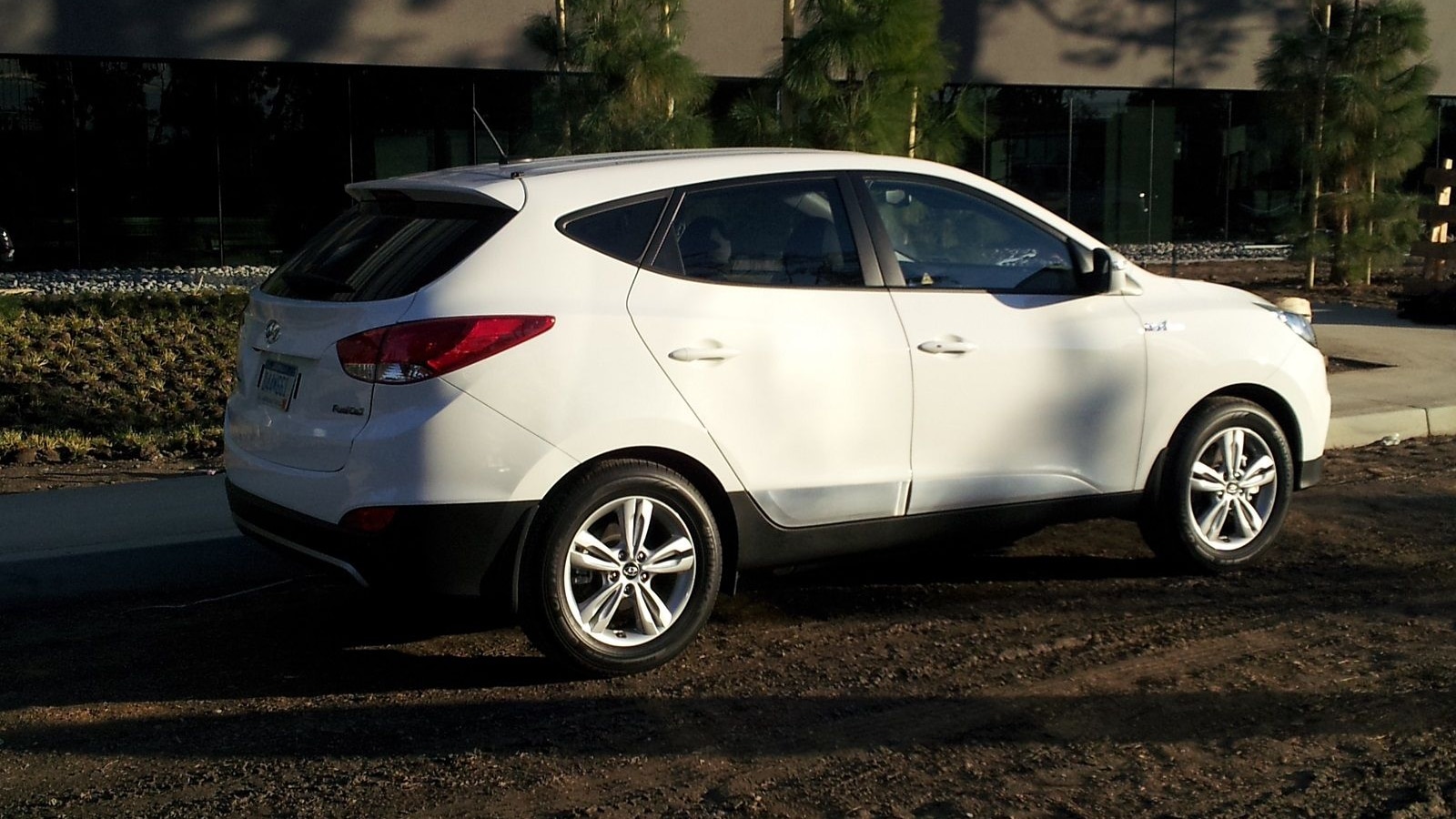 2015 Hyundai Tucson Fuel Cell: Hydrogen Crossover First Drive