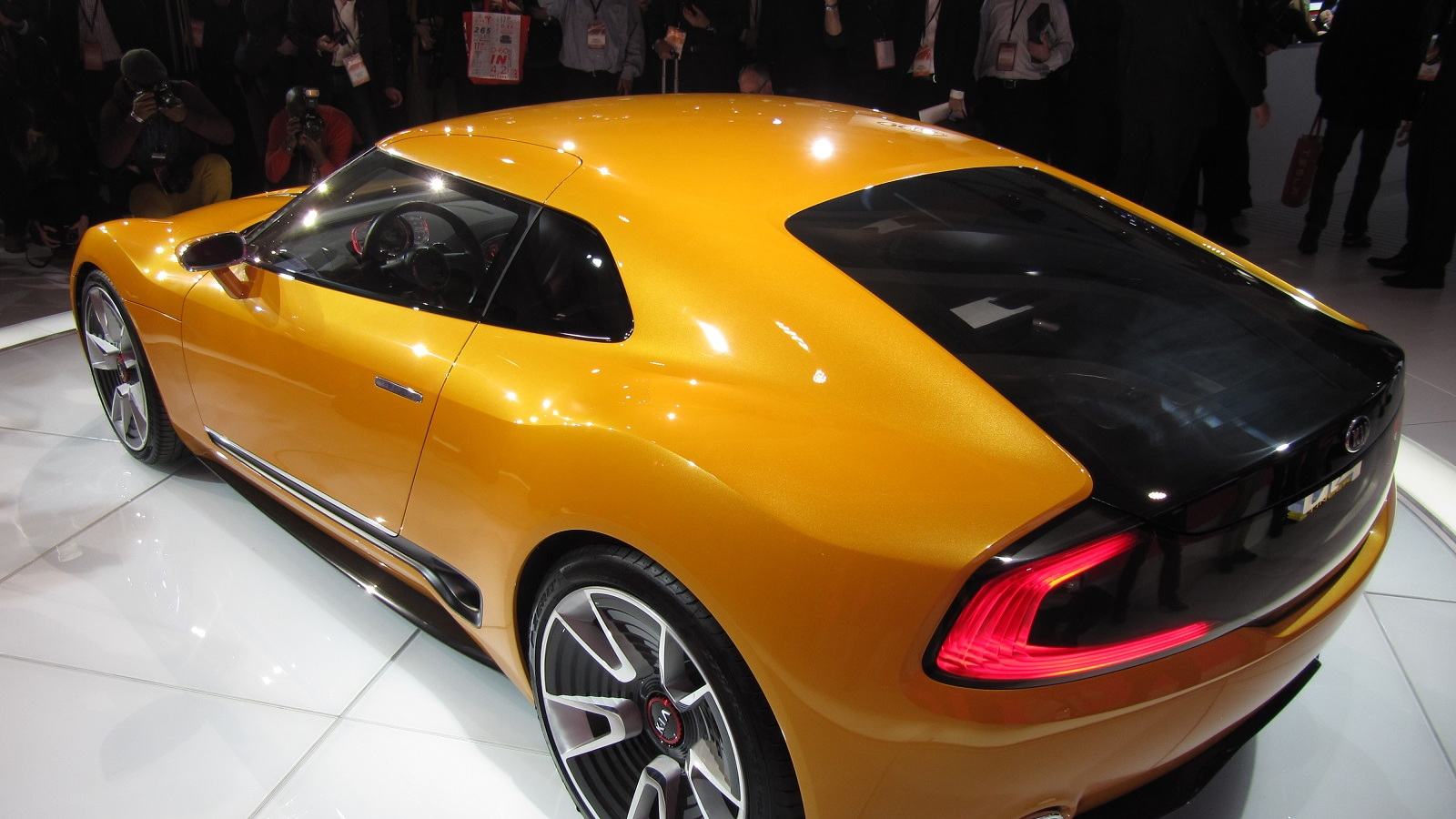 Хуавей gt4. Kia gt4 Stinger Concept. Kia Stinger gt Concept. Купе Киа Стингер gt4. Стингер Киа купе спорт.